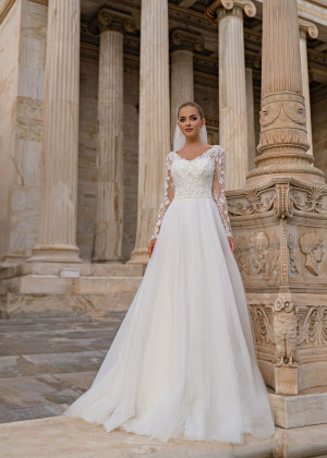 Long Sleeves Beaded Ivory Lace Tulle Shiny Wedding Dress